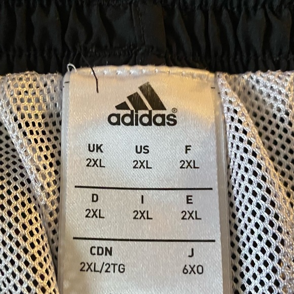 Adidas training pants - Picture 7 of 8